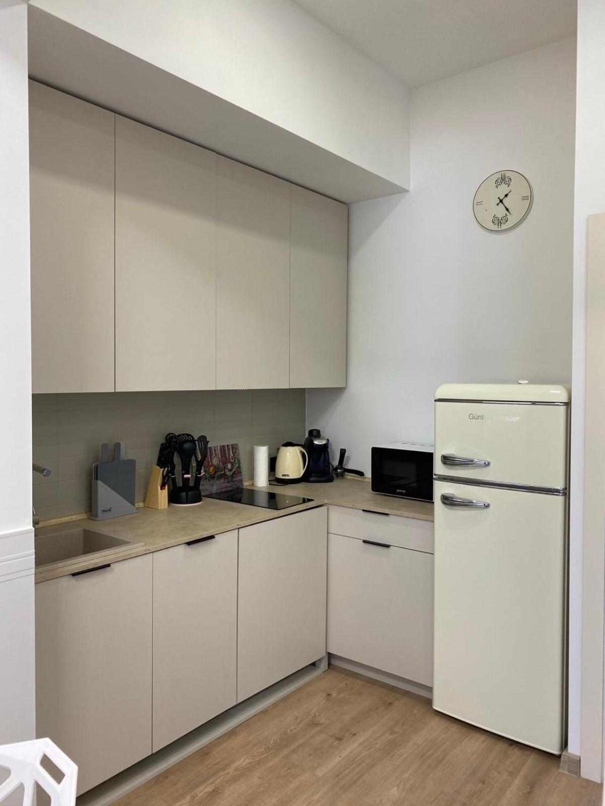 3 Bedrooms Apartment On Nasypna 3 Lviv Ngoại thất bức ảnh